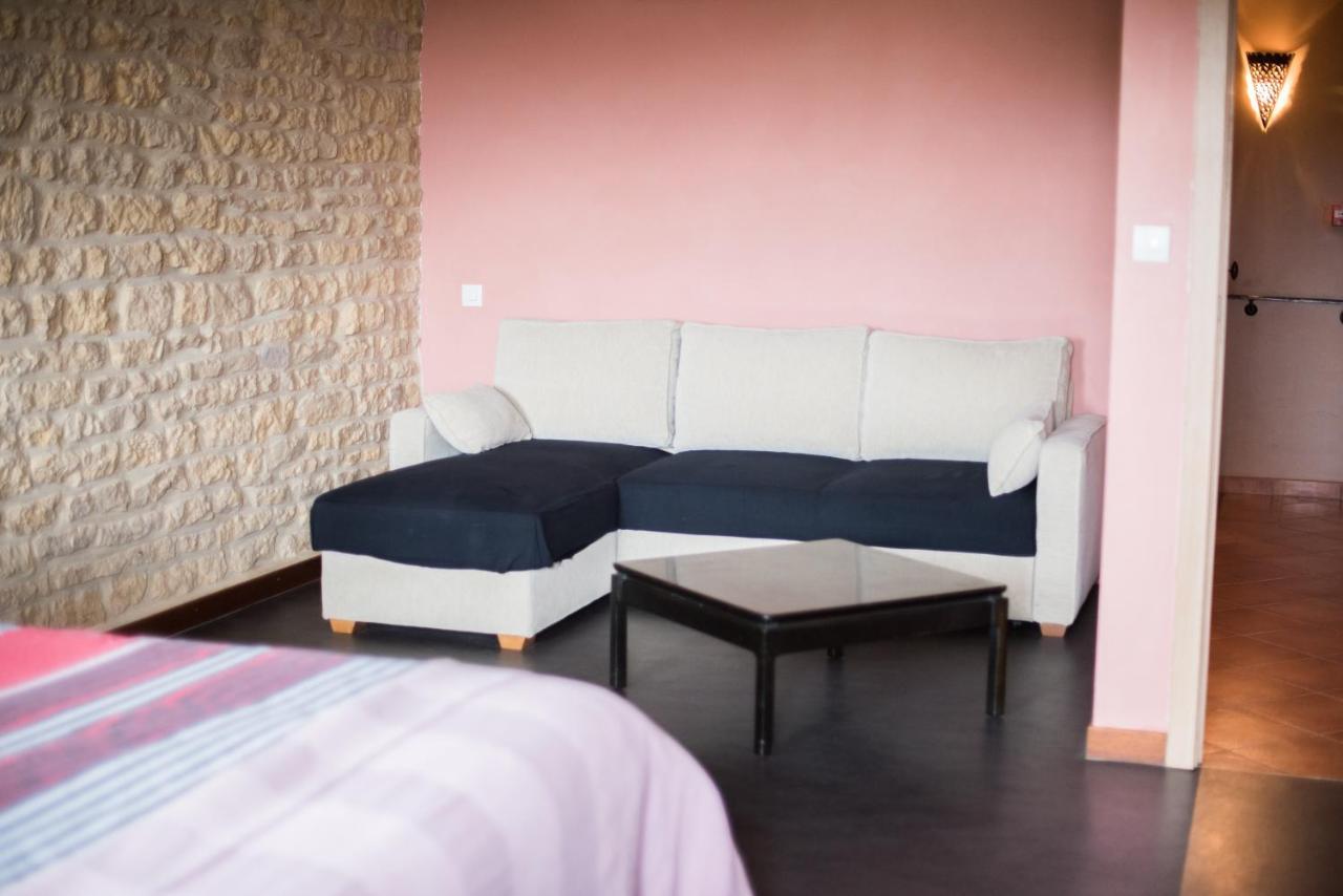 Chambres D'Hotes La Fraiseraie Tellancourt Exteriör bild